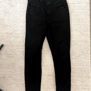 Mother Ankle Fray, Size 26, color “not guilty” (black)